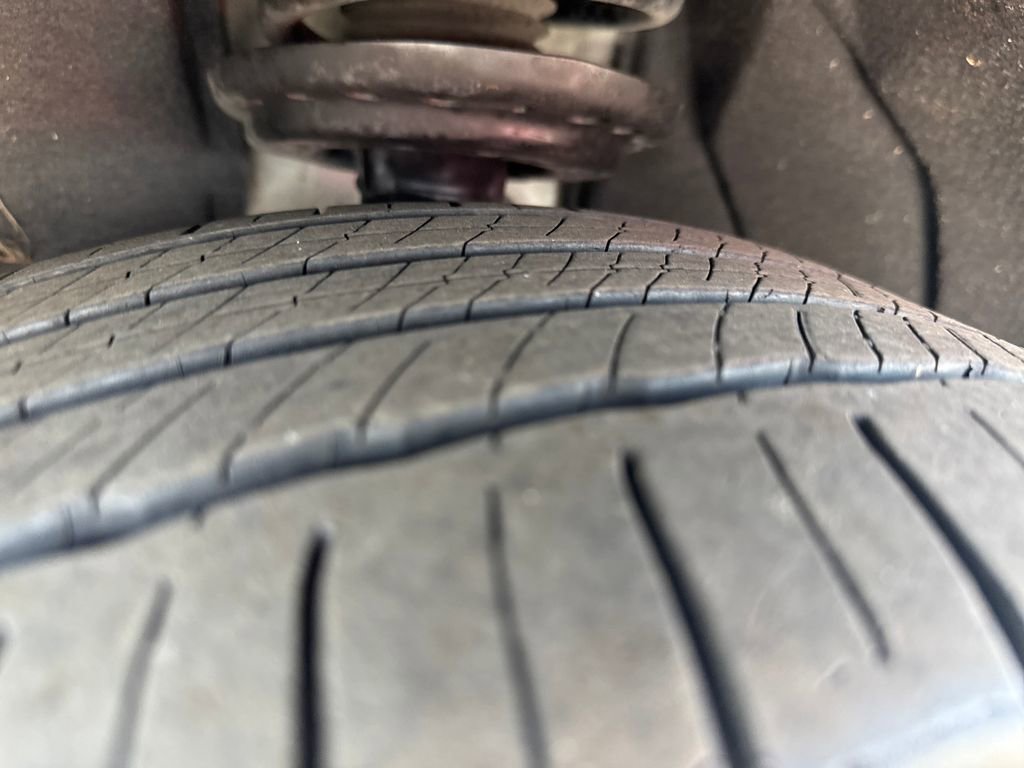 Used 2019 Chevrolet Blazer Premier w/ Sun and Wheels Package image 34