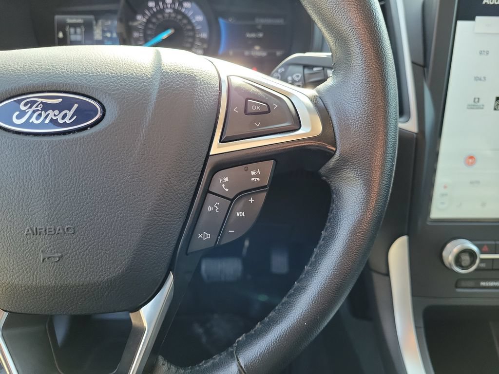 Used 2024 Ford Edge SEL AWD/4WD image 29