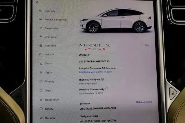 Used 2016 Tesla Model X Performance image 26