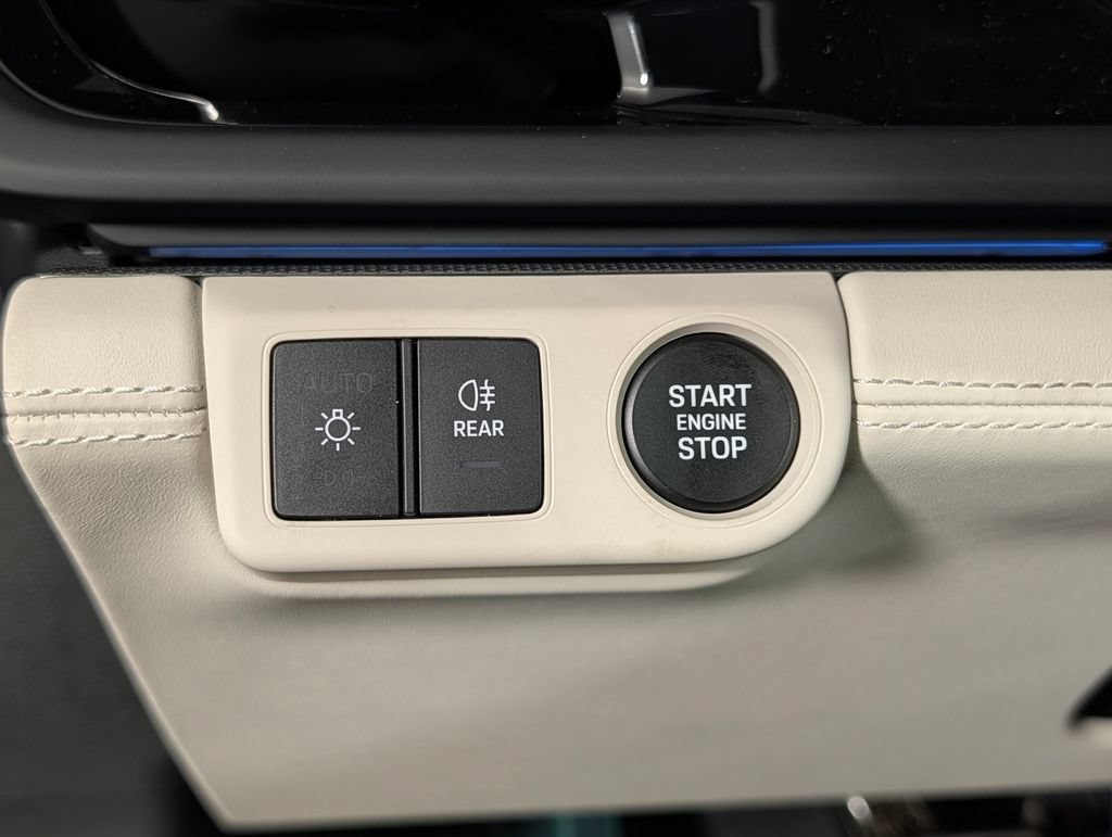 New 2026 Porsche Panamera 4 AWD/4WD image 36