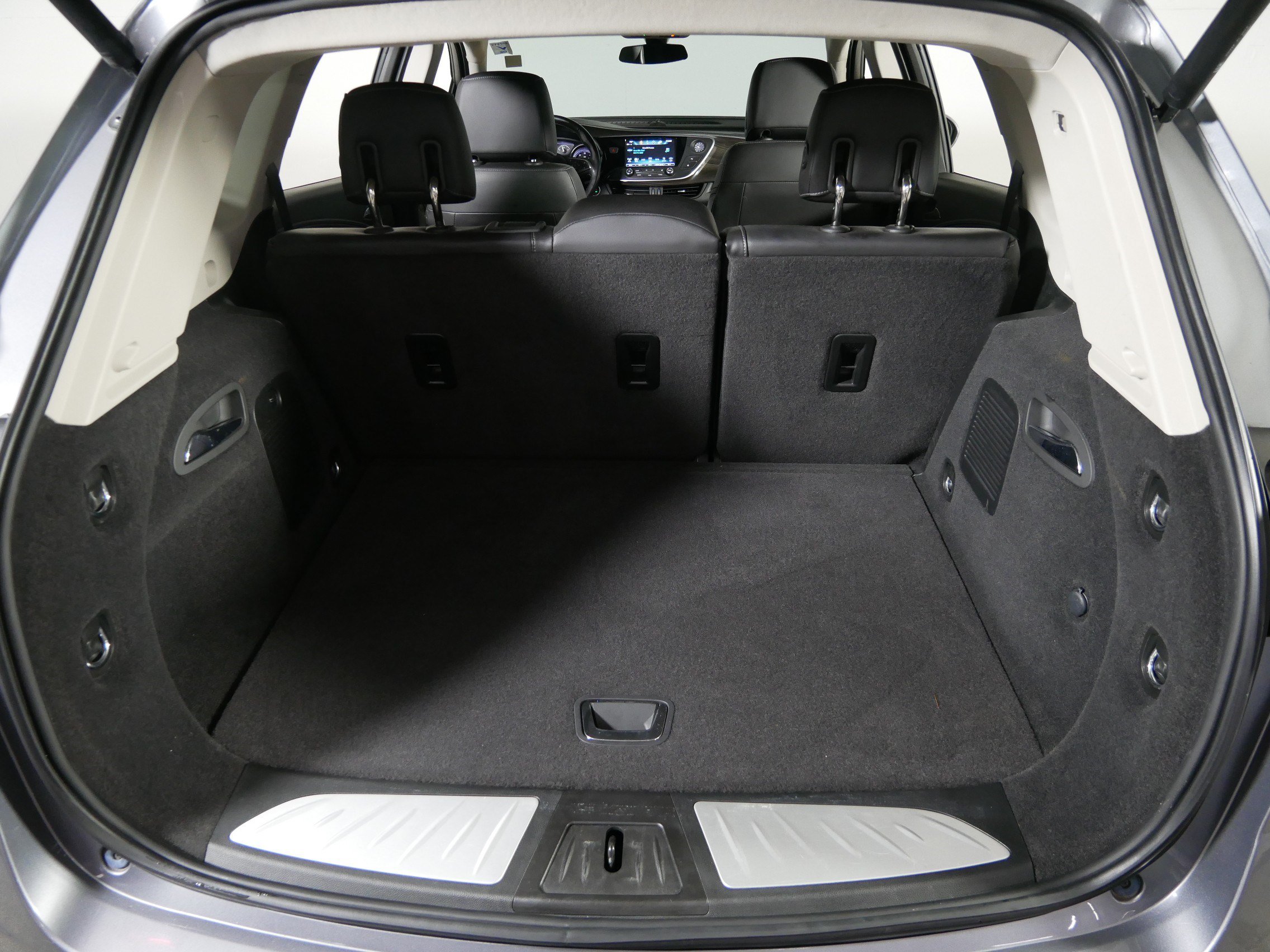 Used 2020 Buick Envision Essence FWD image 18