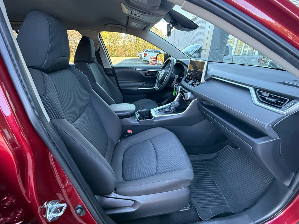 Used 2023 Toyota RAV4 LE image 19