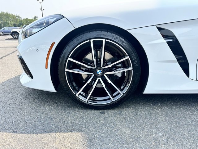 Used 2023 BMW Z4 sDrive30i w/ Premium Package image 36