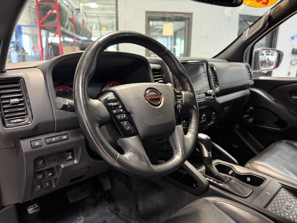 Used 2022 Nissan Frontier PRO-4X AWD/4WD image 12