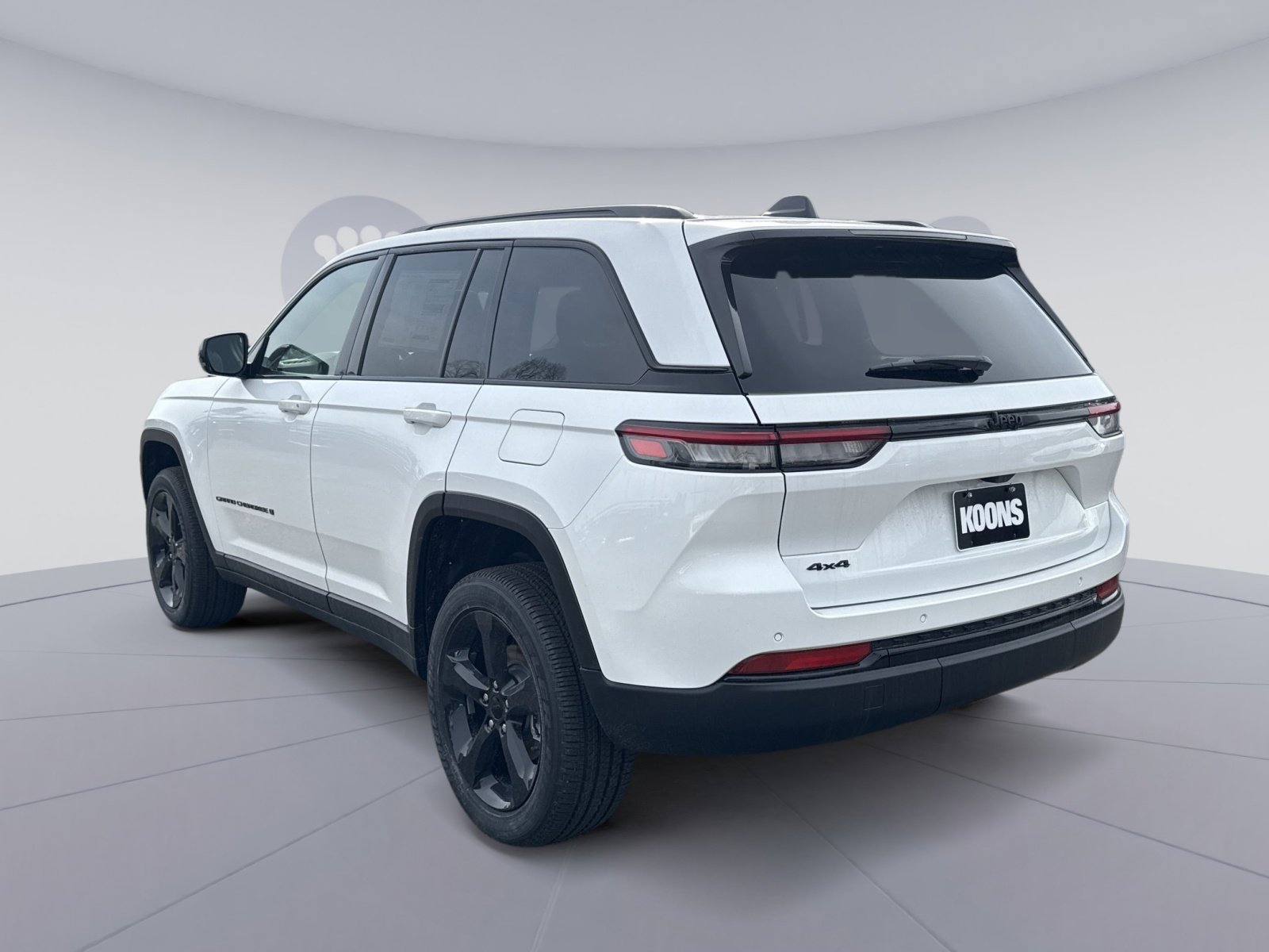 New 2025 Jeep Grand Cherokee Altitude image 4
