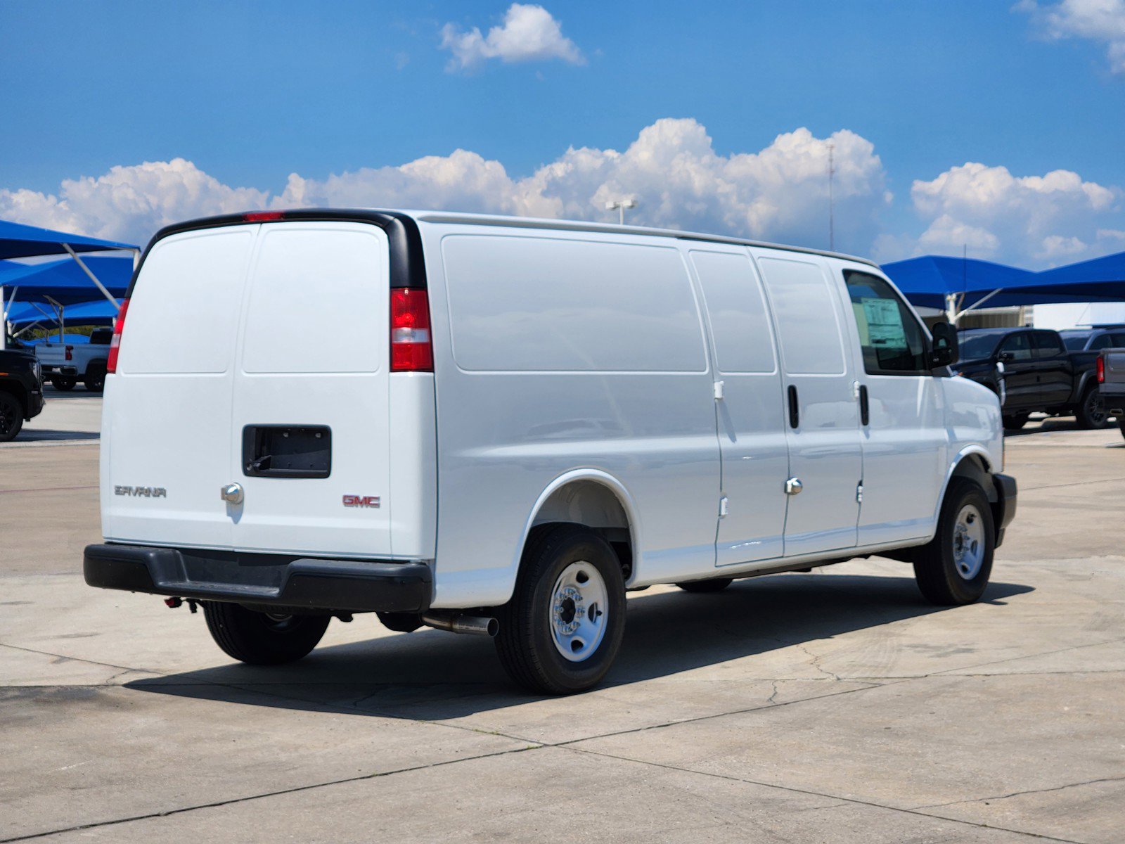 New 2025 GMC Savana 2500 Extended w/ Driver Convenience Package image 4