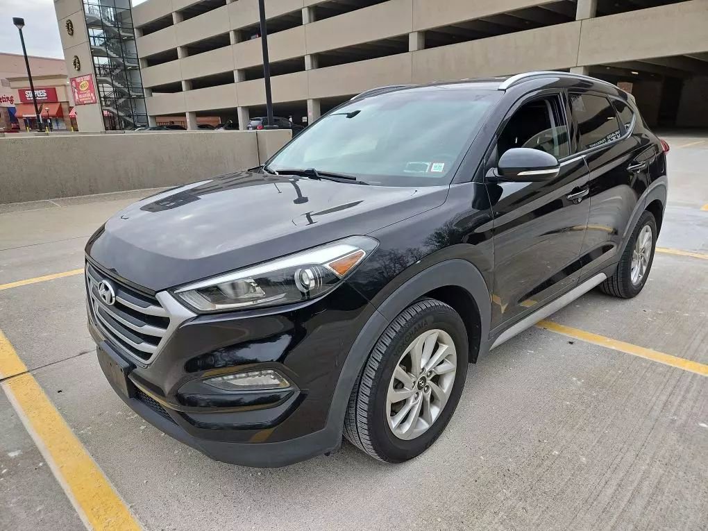 Used 2017 Hyundai Tucson SE Plus image 1