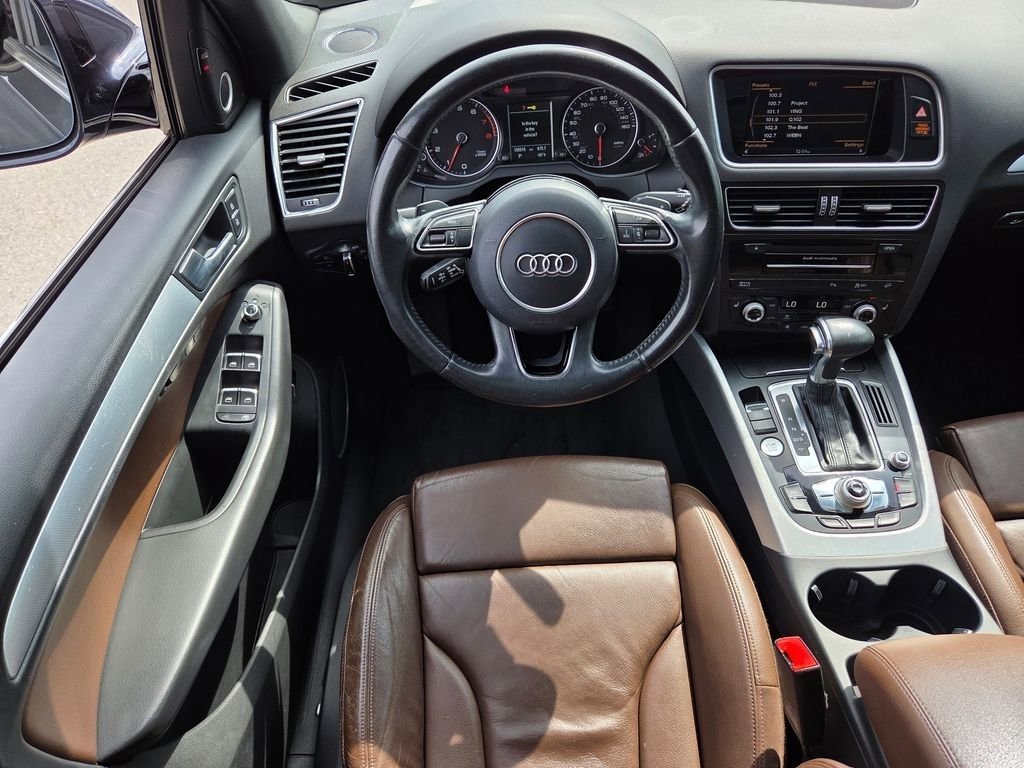 Used 2017 Audi Q5 2.0T Premium Plus w/ Technology Package image 5