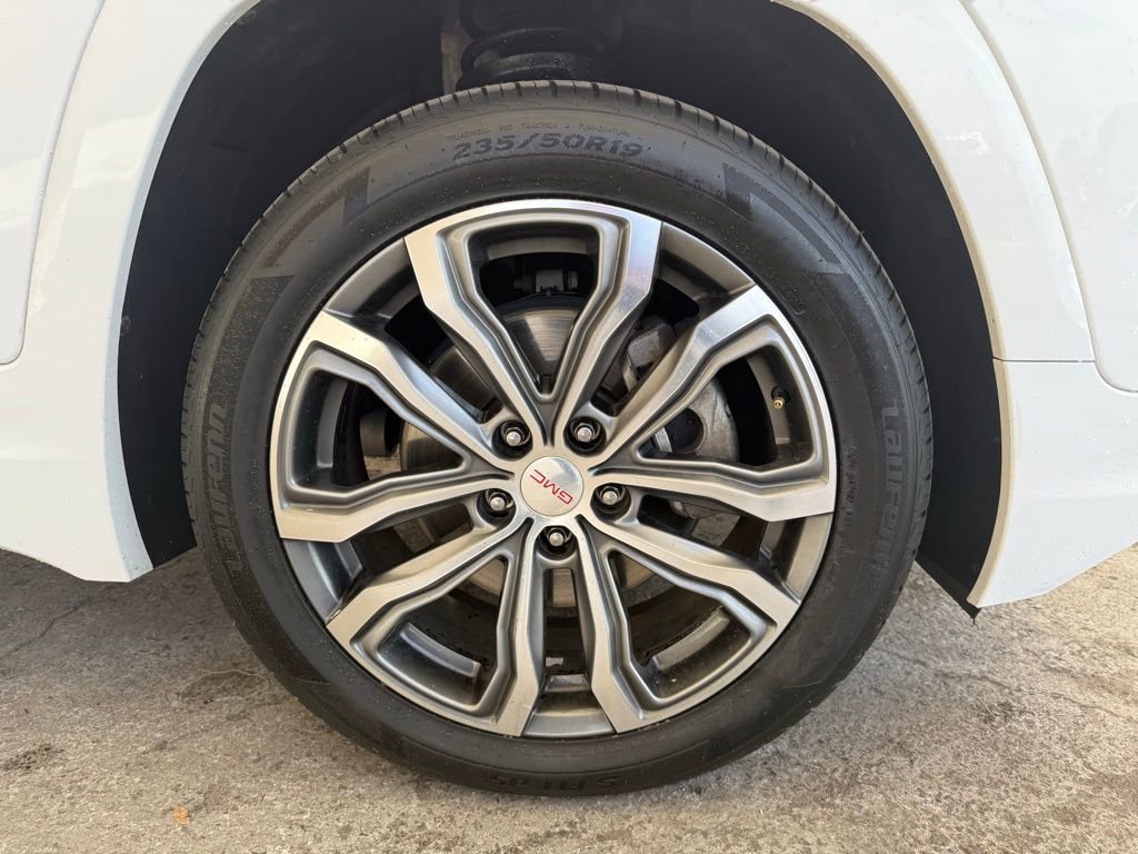Used 2019 GMC Terrain Denali image 11