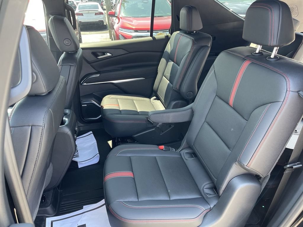 New 2026 Chevrolet Traverse RS w/ LPO, Floor Liner Package AWD/4WD image 22