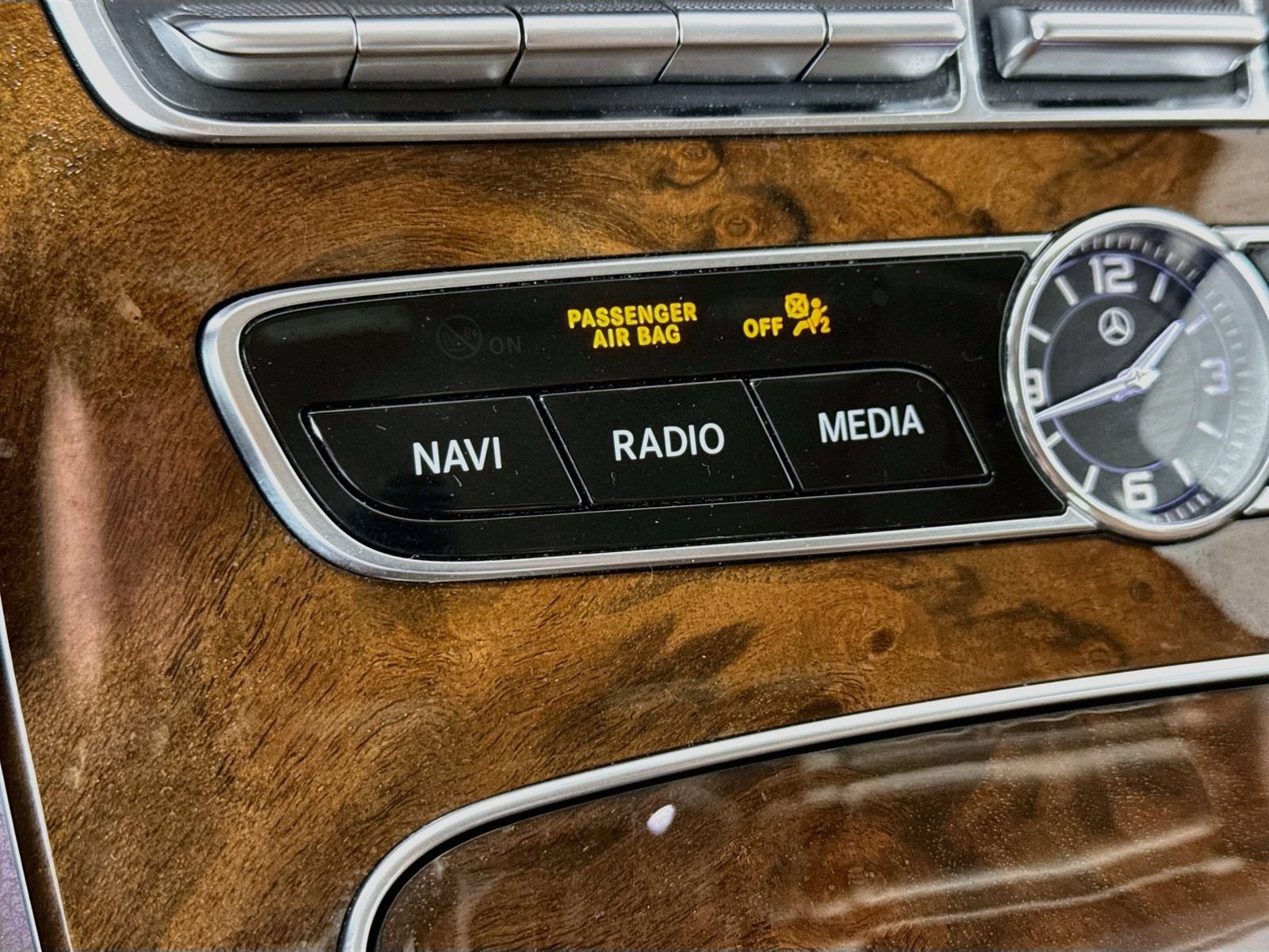 Used 2019 Mercedes-Benz E 300 4MATIC image 13