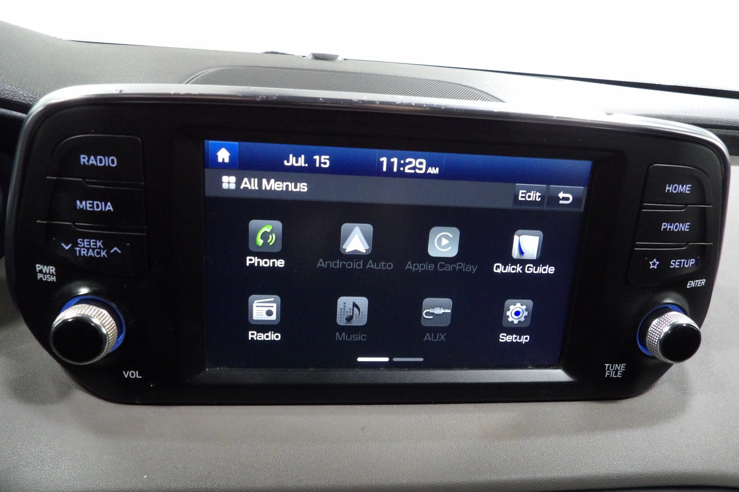 Used 2019 Hyundai Santa Fe SE w/ Cargo Package FWD image 15