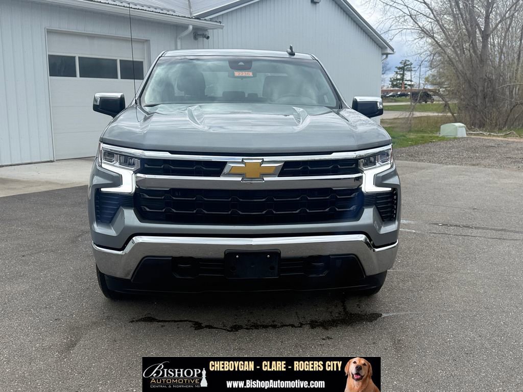 Used 2025 Chevrolet Silverado 1500 LT AWD/4WD image 9