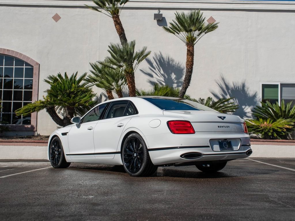 New 2026 Bentley Flying Spur Plug-In Hybrid AWD/4WD image 3