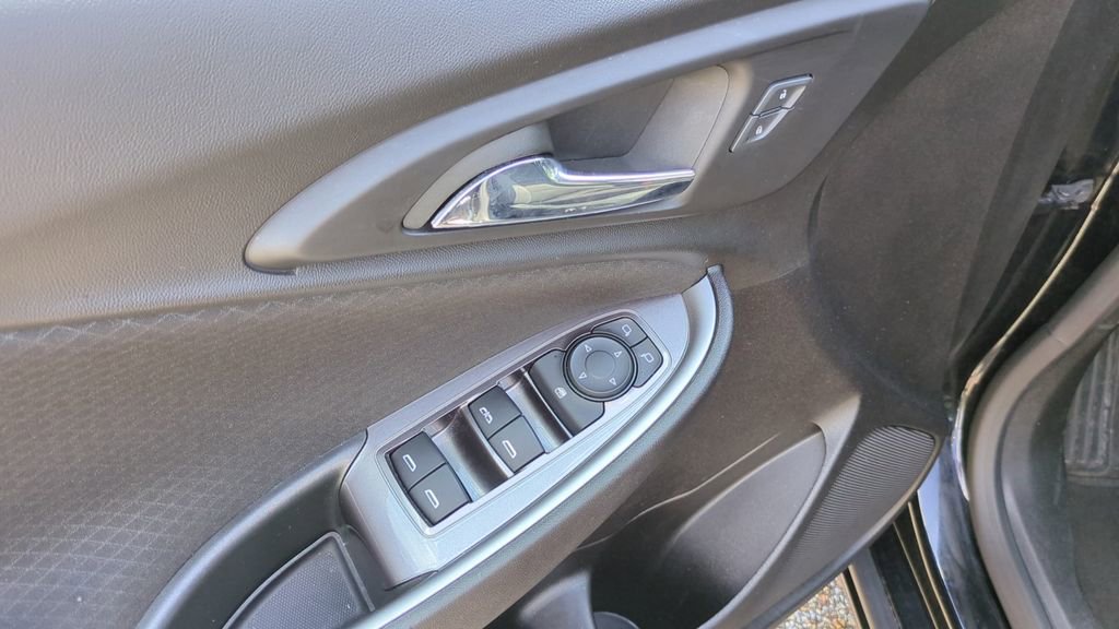 Used 2024 Chevrolet Malibu LT image 13