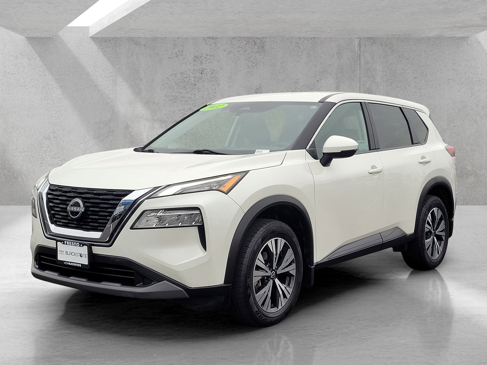 Used 2022 Nissan Rogue SV FWD image 8