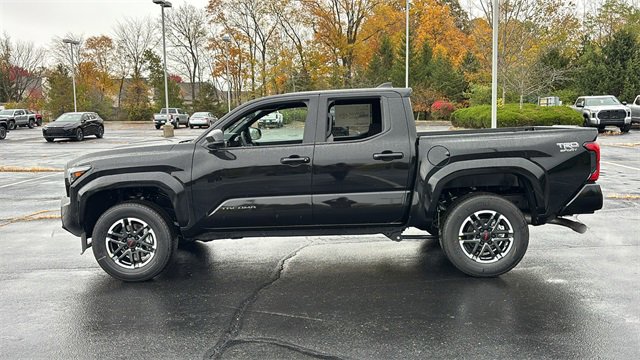 New 2025 Toyota Tacoma TRD Sport image 4