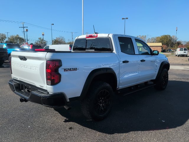Used 2023 Chevrolet Colorado Trail Boss w/ Technology Package AWD/4WD image 8