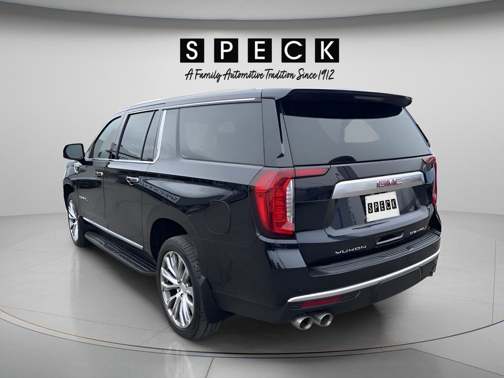 Used 2022 GMC Yukon XL Denali image 3