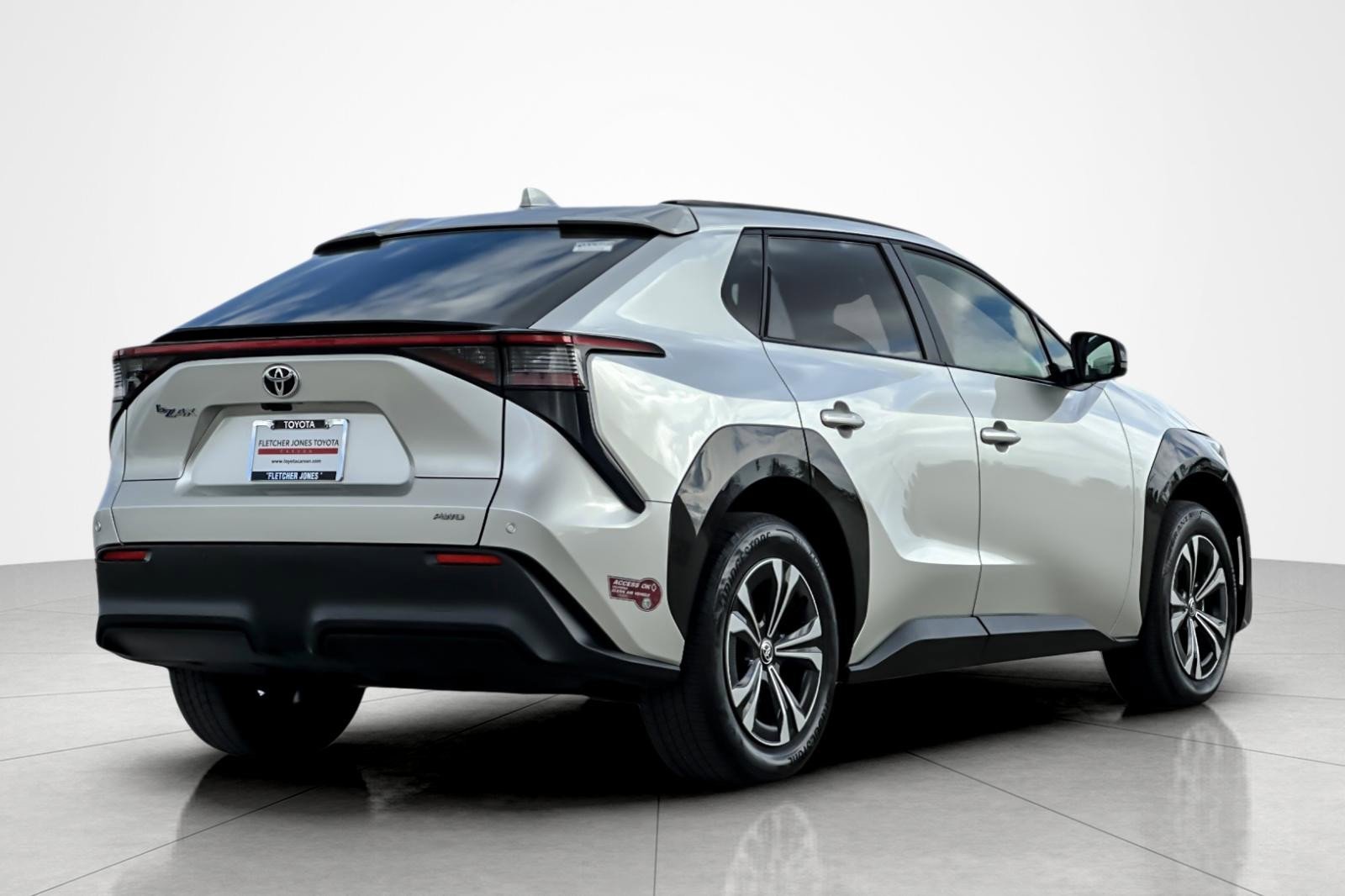 Certified 2023 Toyota bZ4X XLE image 5