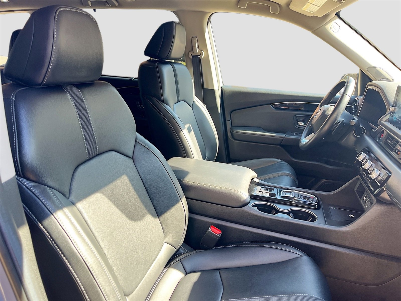 Used 2024 Honda Pilot Touring image 31