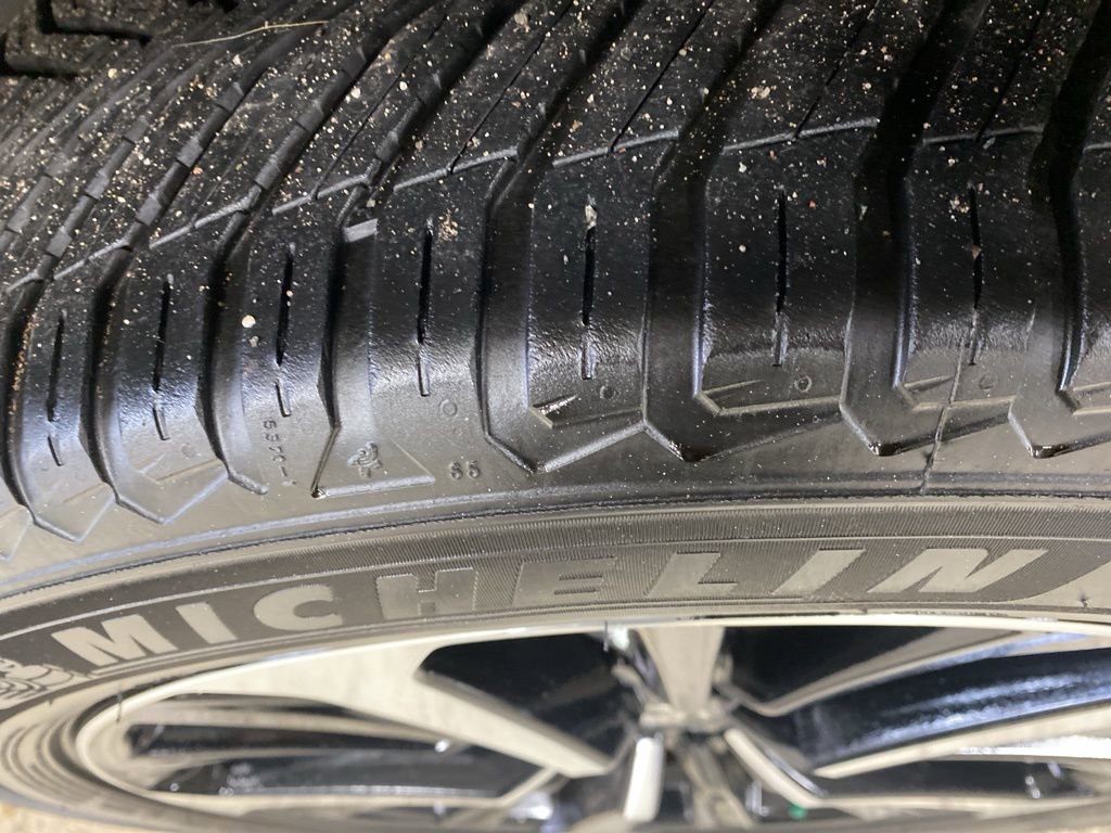 Used 2022 Toyota Highlander XSE image 17