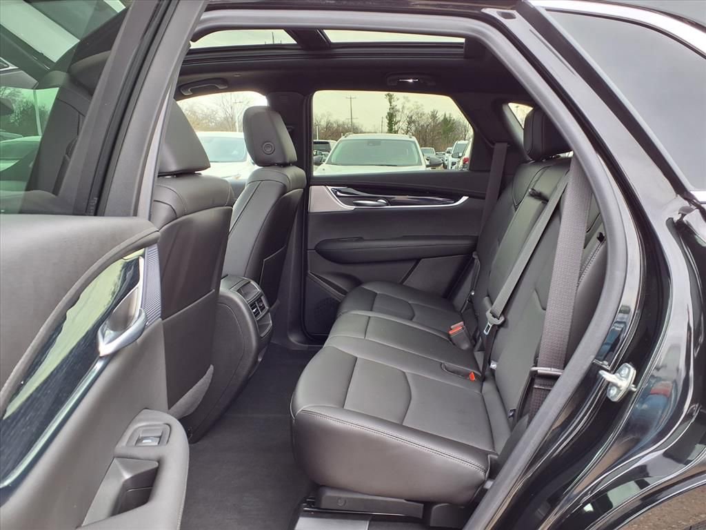 Used 2024 Cadillac XT5 Premium Luxury w/ LPO, Floor Liner Package image 11