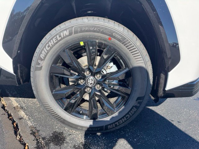 New 2026 Toyota RAV4 SE FWD image 9