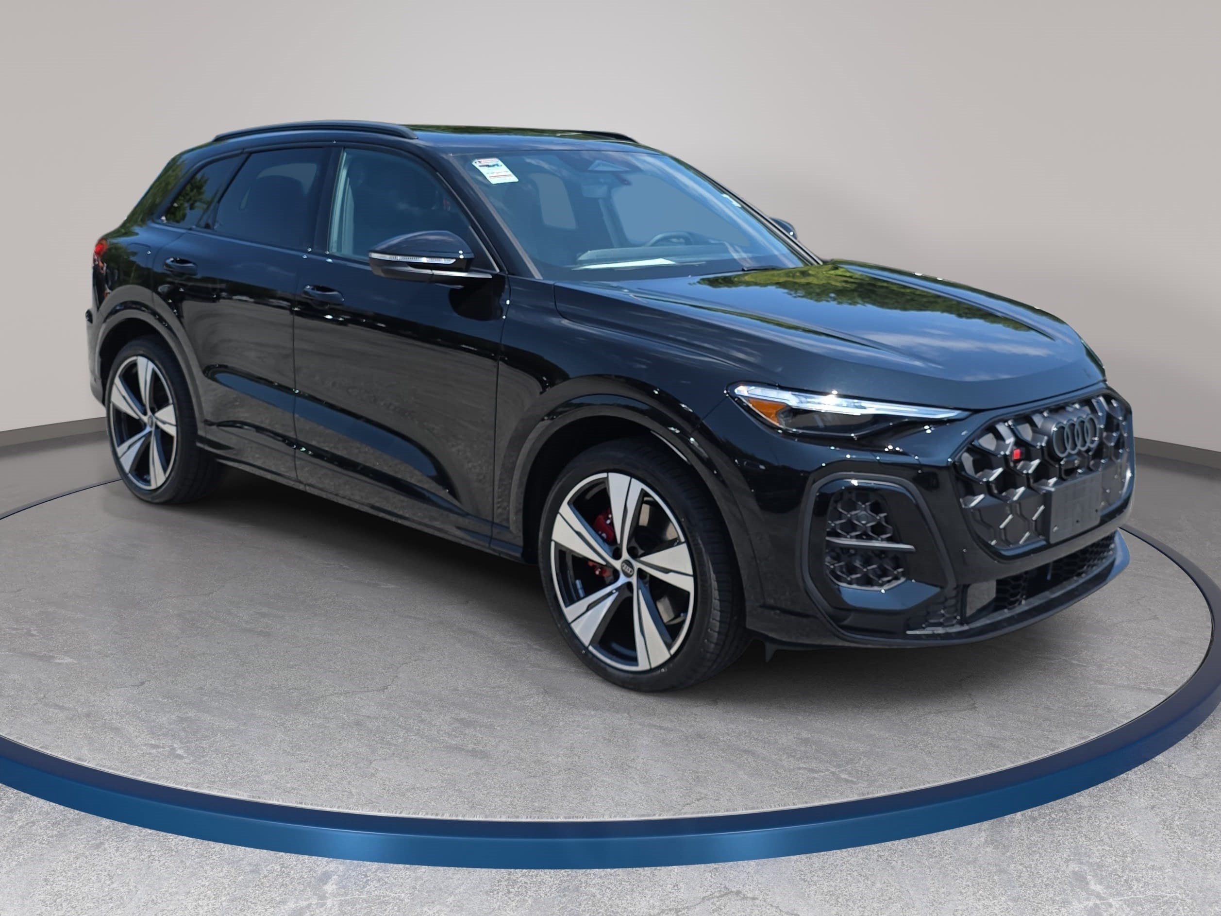 New 2026 Audi SQ5 Prestige AWD/4WD image 3