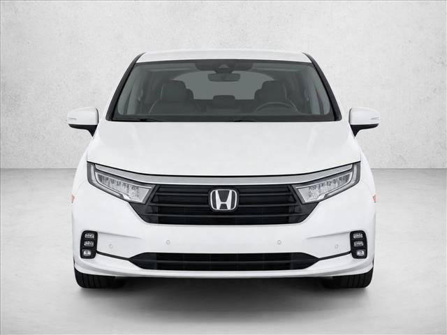 Used 2024 Honda Odyssey Touring image 2