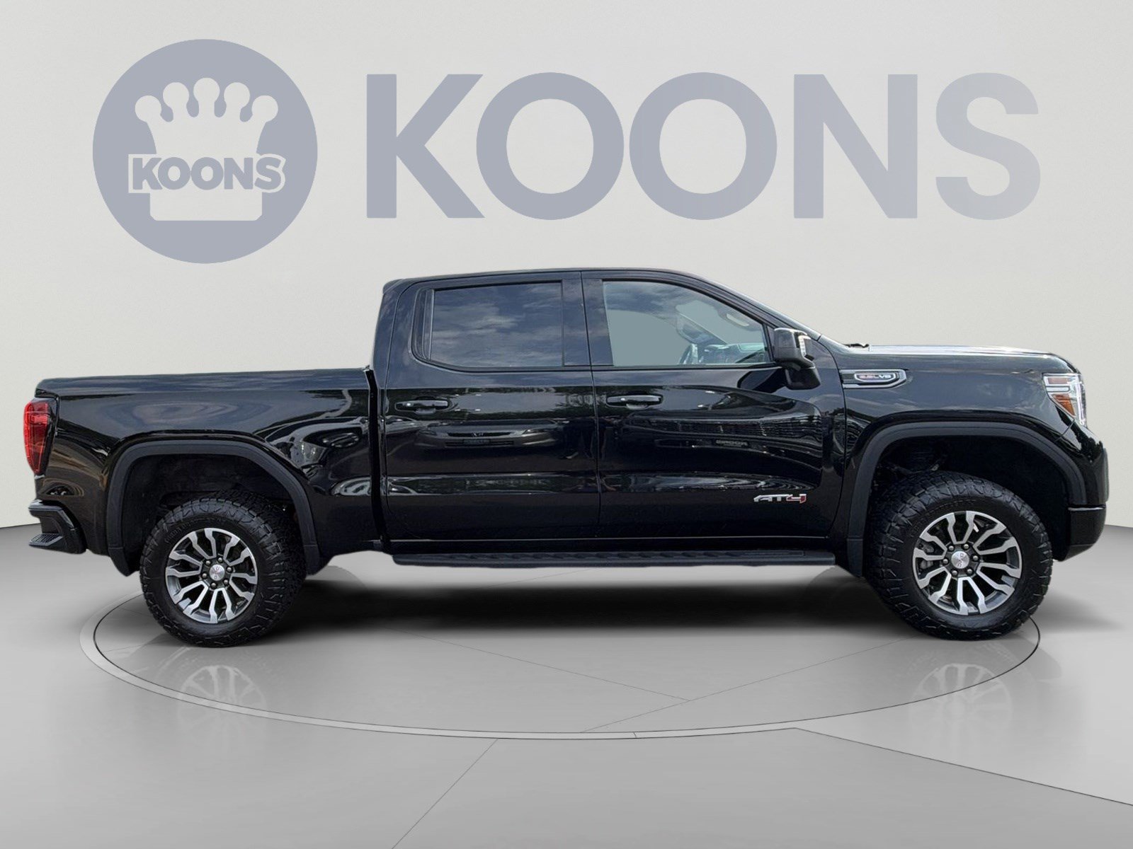 Used 2022 GMC Sierra 1500 AT4 w/ AT4 Premium Package AWD/4WD image 8