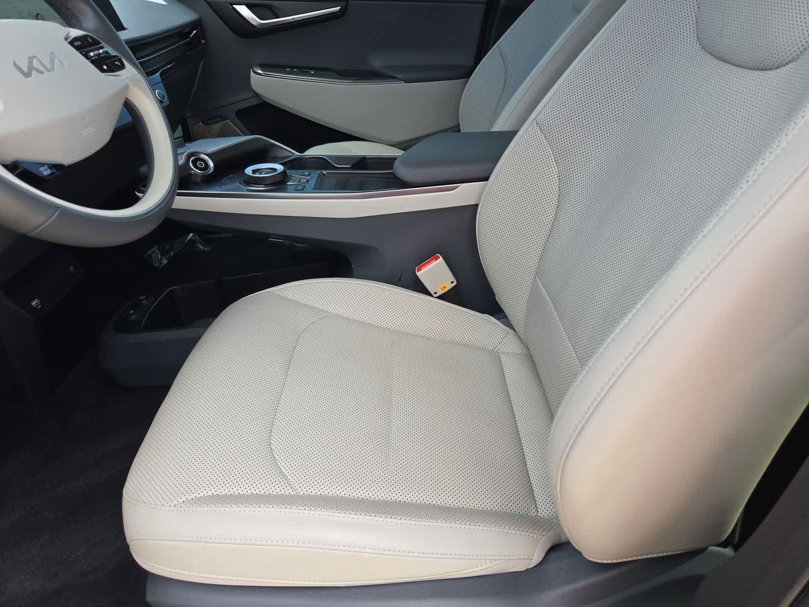 Certified 2023 Kia EV6 Wind w/ Wind Technology Package RWD image 15