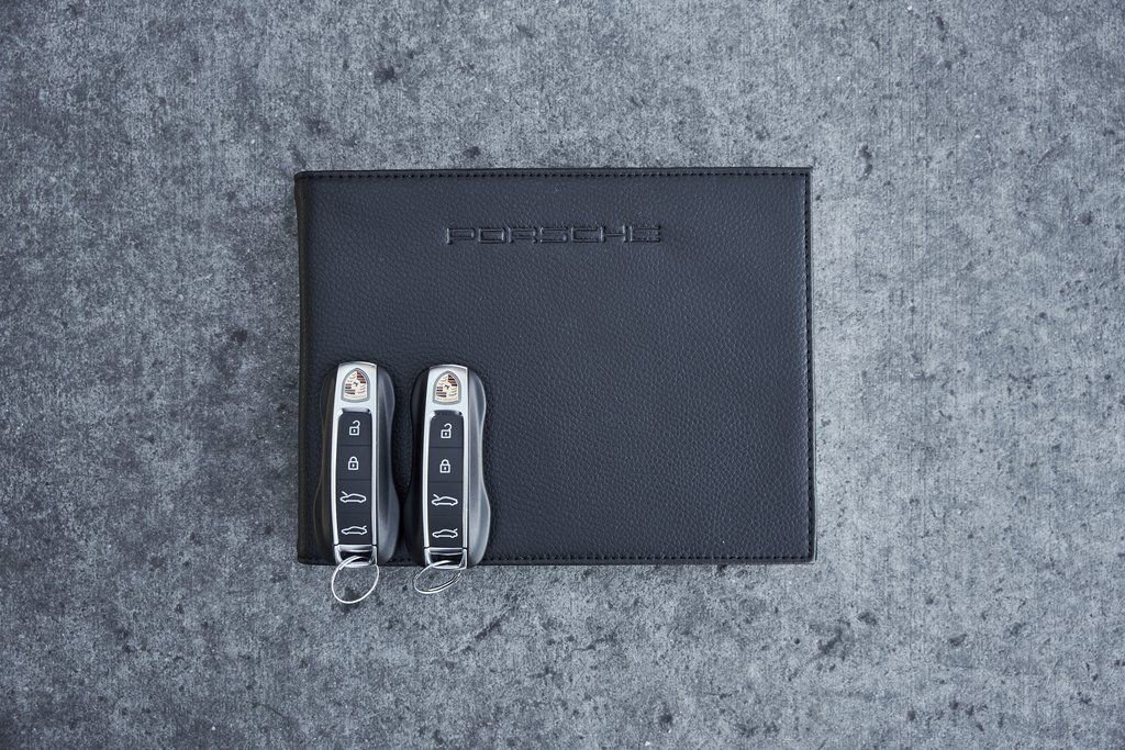 Used 2020 Porsche Taycan Turbo S image 77