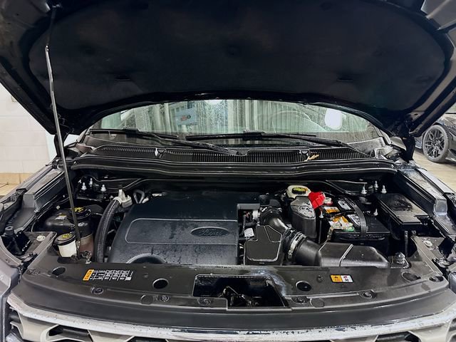 Used 2016 Ford Explorer XLT w/ Equipment Group 202A image 31