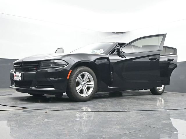 Used 2022 Dodge Charger SXT w/ Cold Weather Package image 70