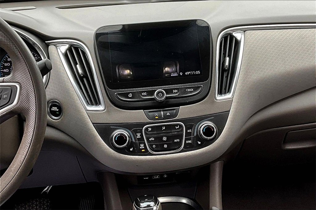 Used 2020 Chevrolet Malibu LT image 9
