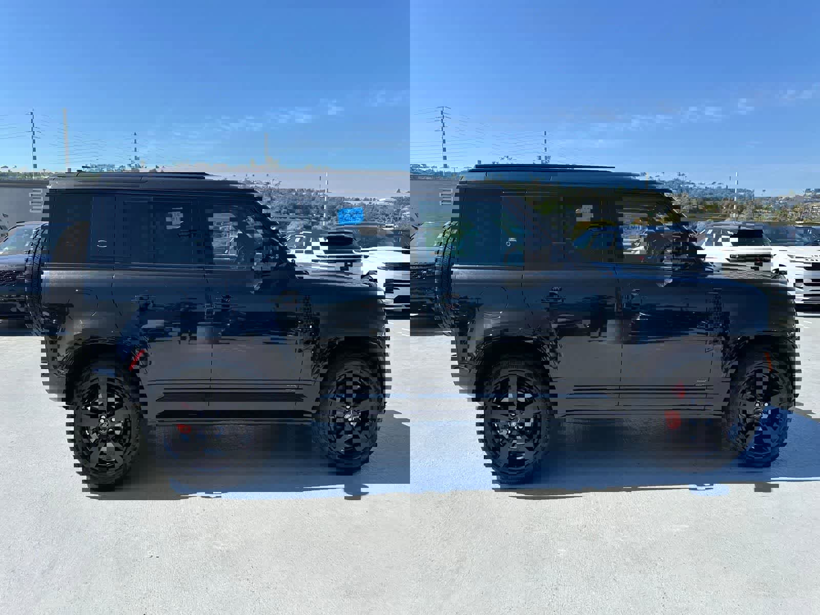 Used 2024 Land Rover Defender 110 X image 5