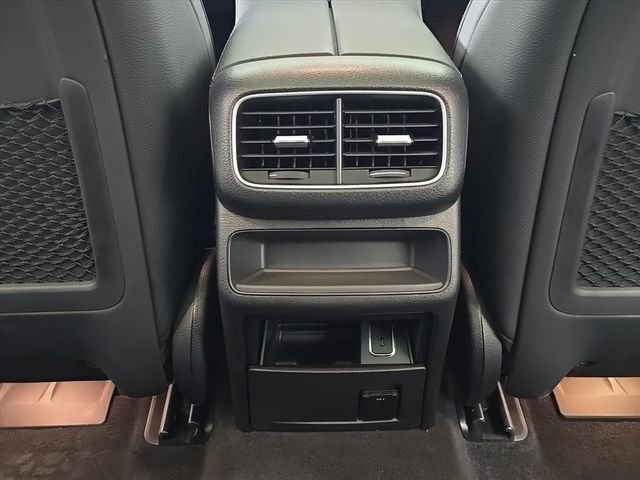 Certified 2022 Mercedes-Benz GLE 350 4MATIC w/ AMG Line Exterior image 27