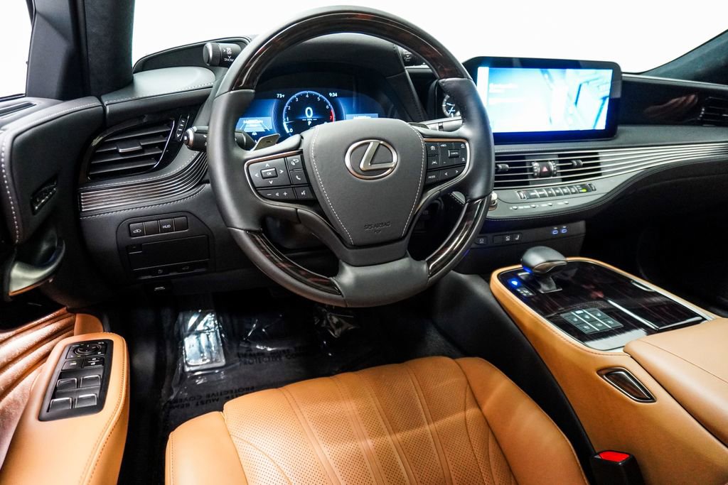 Used 2024 Lexus LS 500 AWD w/ Interior Upgrade Package image 15