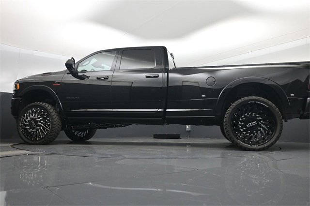 Used 2022 RAM 3500 Limited w/ Max Tow Package image 62