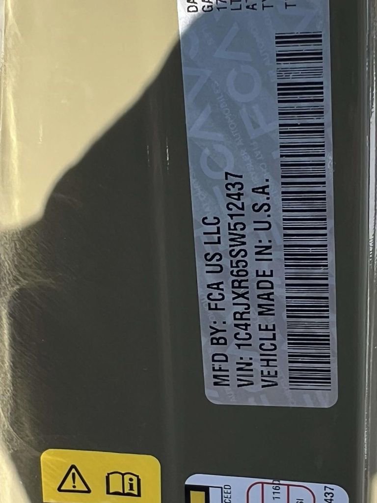 Used 2025 Jeep Wrangler Unlimited Rubicon 4xe w/ Technology Group image 23