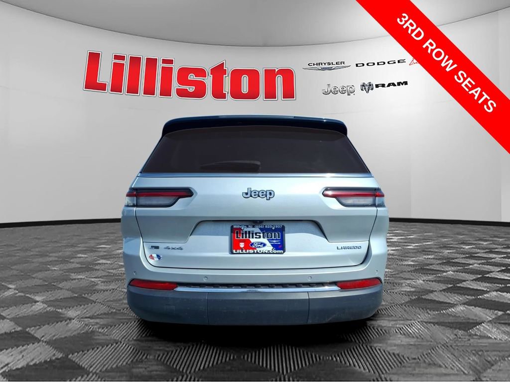 Used 2023 Jeep Grand Cherokee L Laredo image 3