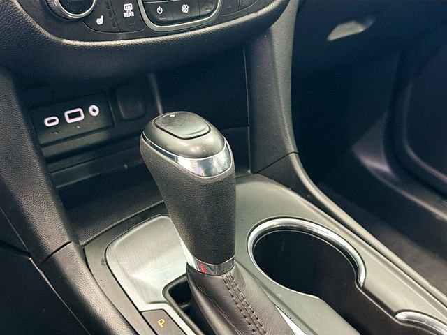 Used 2020 Chevrolet Equinox LT image 15