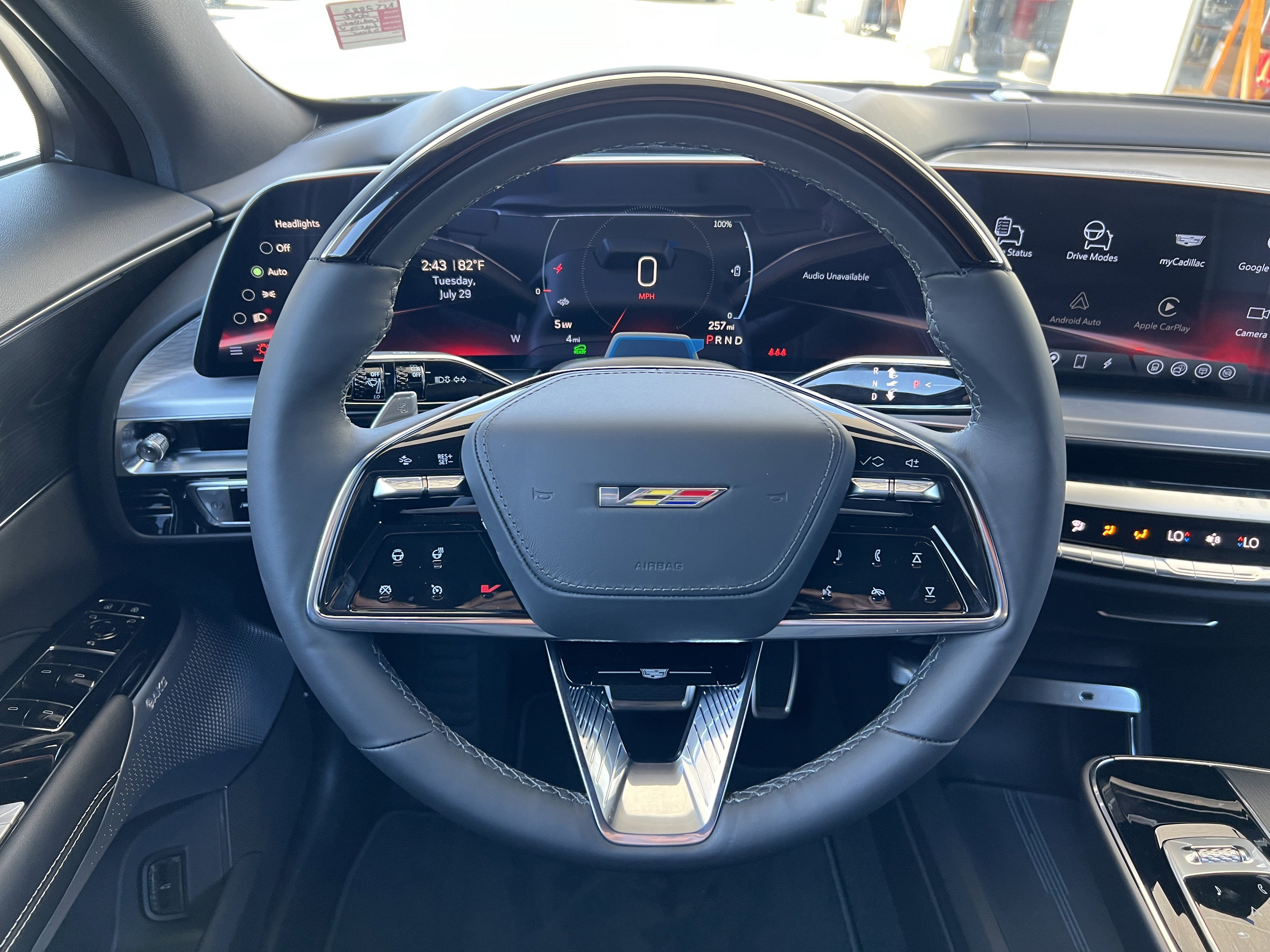 New 2026 Cadillac Lyriq V image 27