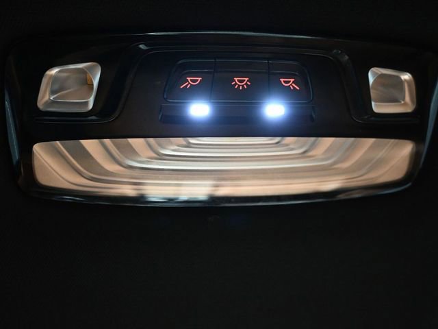 Used 2021 BMW 540i image 17