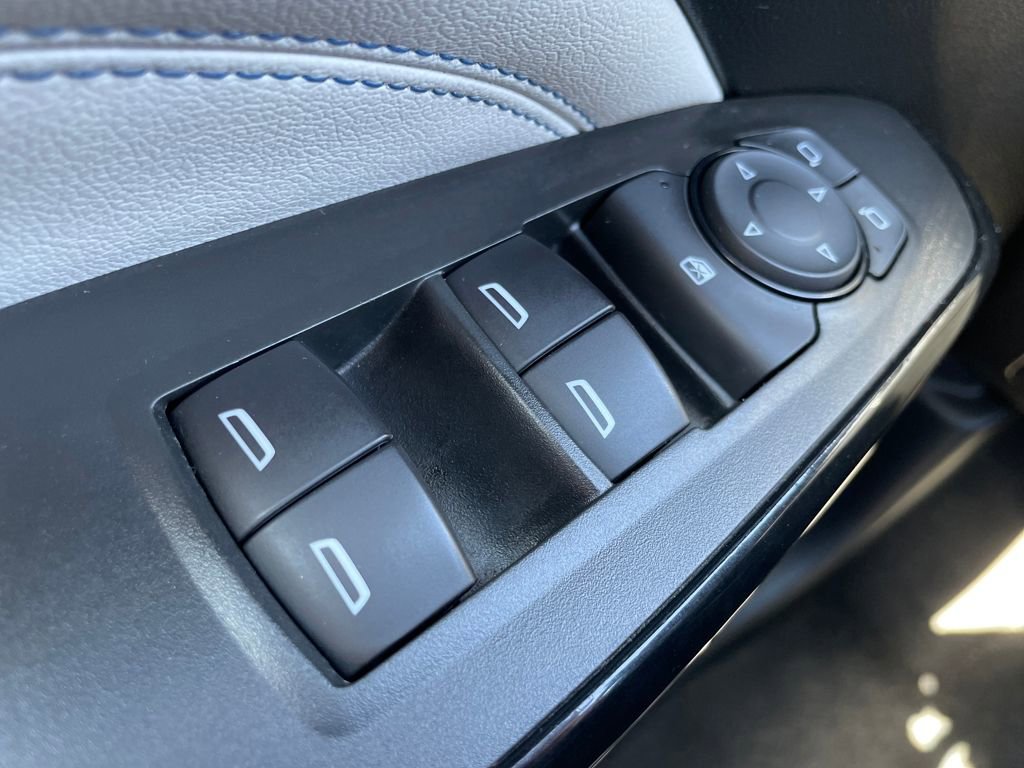 Used 2025 Chevrolet Trax LT image 29