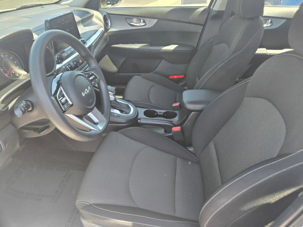Used 2023 Kia Forte LXS FWD image 20