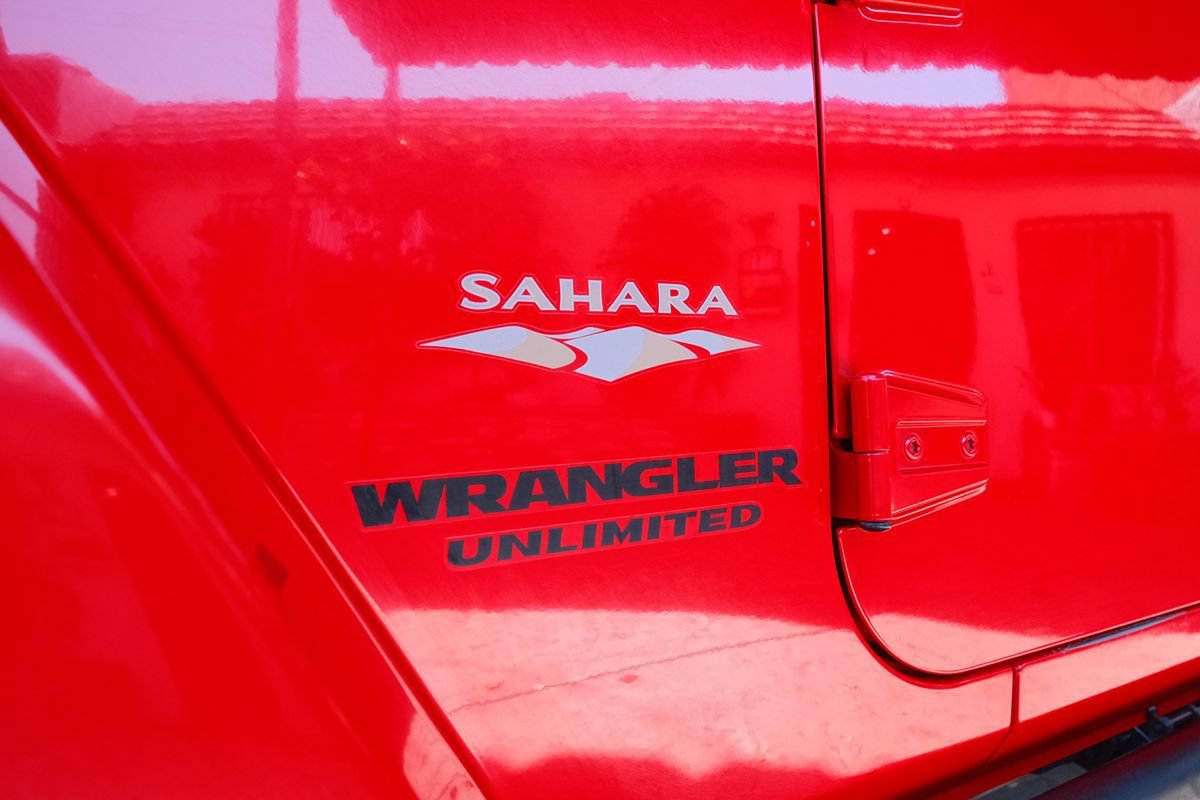 Used 2015 Jeep Wrangler Unlimited Sahara AWD/4WD image 42