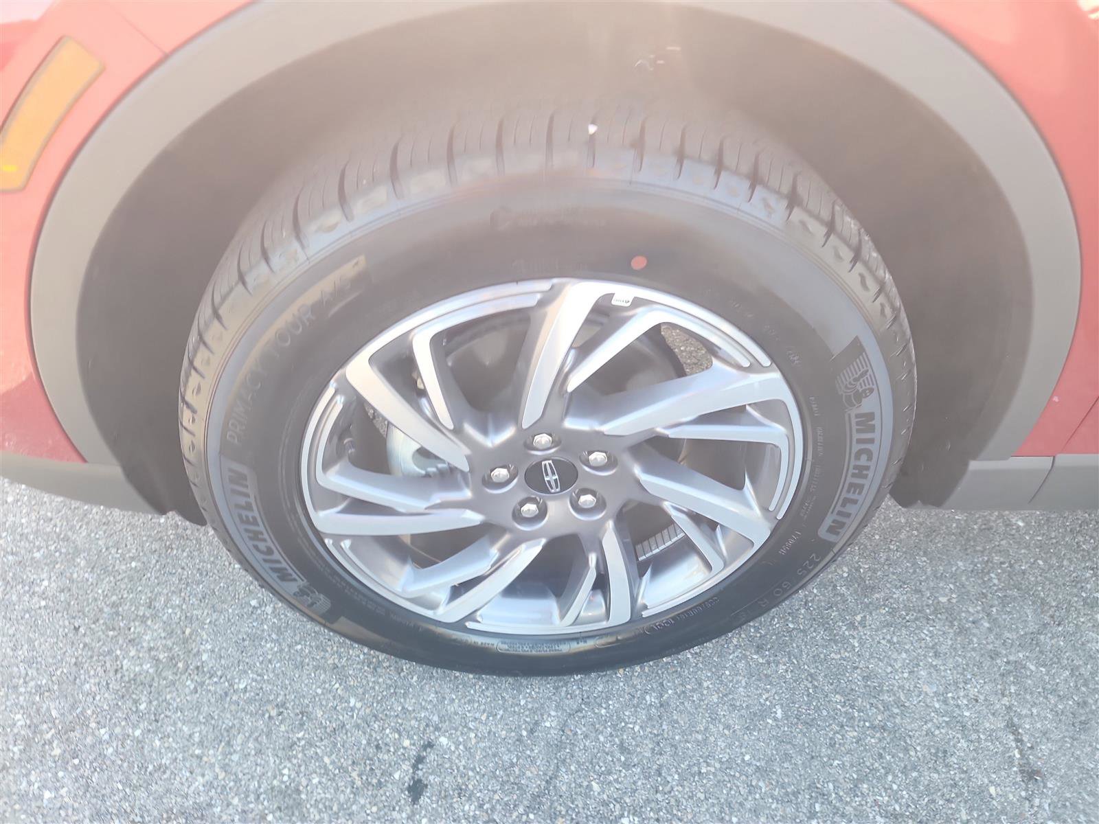 New 2025 Lincoln Corsair Premiere w/ Equipment Group 101A image 9