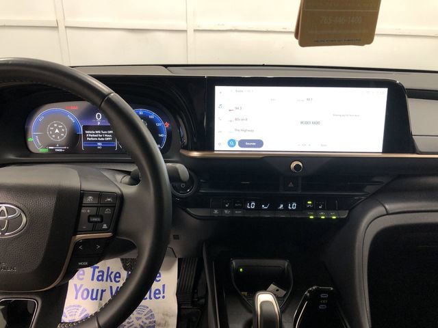 Used 2024 Toyota Crown AWD/4WD image 19